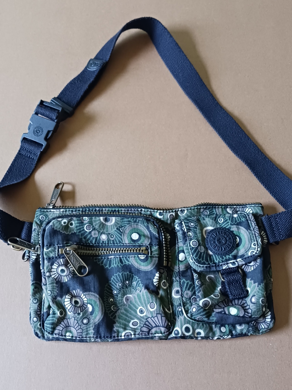 Kipling Belt Crossbody Mini Bag Pockets Women Great Conditions